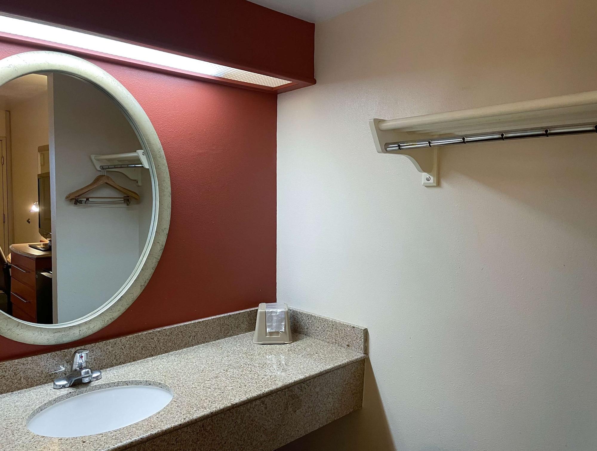6 Barstow, Ca I15 And Lenwood Road Hotel