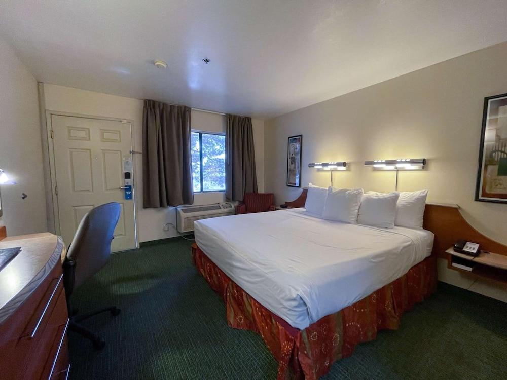 6 Barstow, Ca I15 And Lenwood Road Hotel Barstow