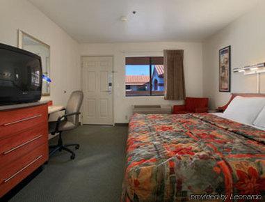 6 Barstow, Ca I15 And Lenwood Road Hotel 3*